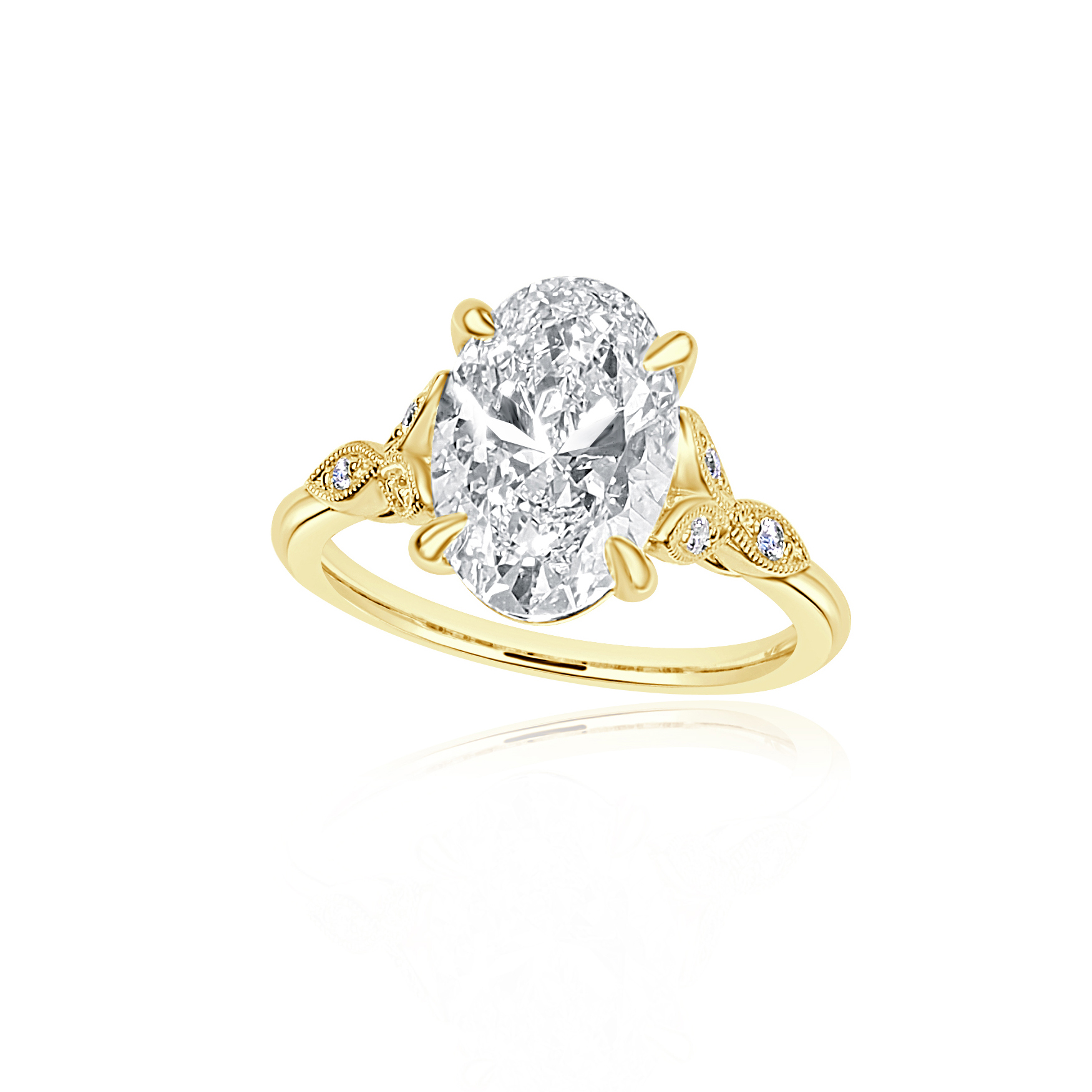 Lab-grown diamond engagement ring 3
